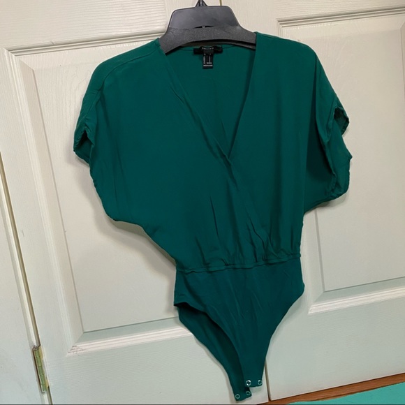 Forever 21 Tops - Forever 21 green bodysuit blouse